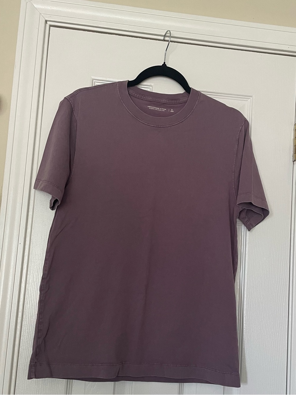 Abercrombie & Fitch Short Sleeve Crewneck Tee - Mauve